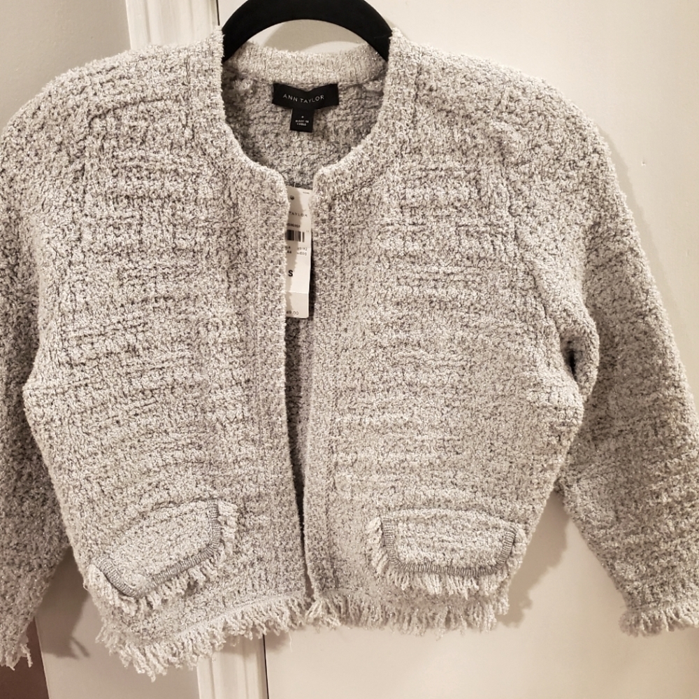Ann Taylor cropped silver/gray sweater jacket. Size small
